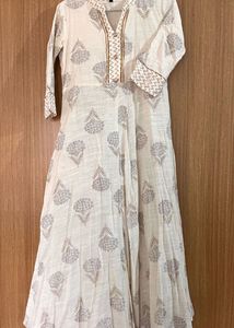 Beautiful Linen Anarkali