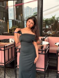 Elegant Off-Shoulder Dress