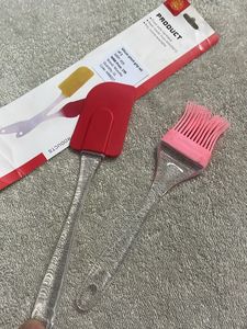 Silicone Non-Sticky Spatula and Oil Brush Reusable