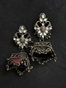Jhumkas And Earnings