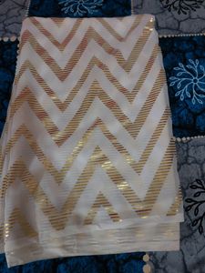 White Saree With Blouse Pis