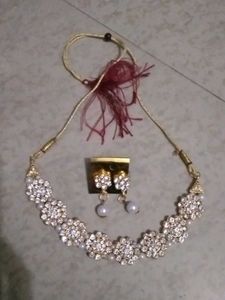 Pearl & Crystal Necklace Set