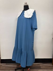 Vintage Dress with White Collar