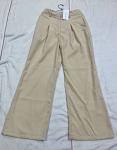 Korean Style Trousers In Off-White