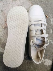 Waterproof White Sneaker For Women