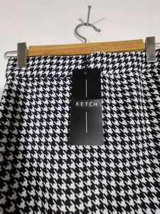 Black And White Printed Skirt (Women&#39;s)