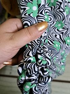 Madame Dress SIZE S(UNUSED)