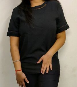 Imported Brand New Basic Black Top 🎀