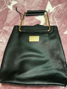 Chic Black Handbag