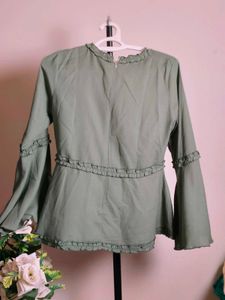 Ruffled Bell Sleeve Full top