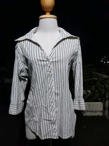 Striped 3/4 Sleeve Button-Down