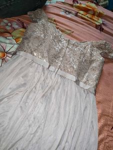 pretty gownn but not my size!