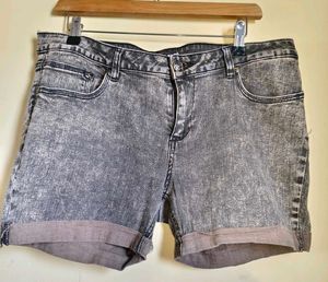 BOGO🎁Buy One Get 1 Free🎁Grey Denim Shorts
