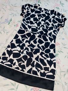Elegant Short Dress Satin Fabric
