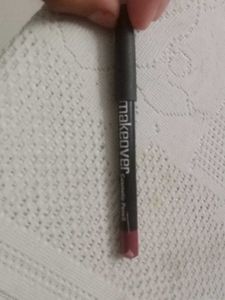 Aesthetic Burgundy Lip Liner