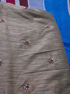 Elegant Embroidered Saree With Blouse Material