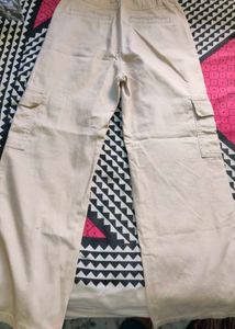 Beige Straight Fit jeans