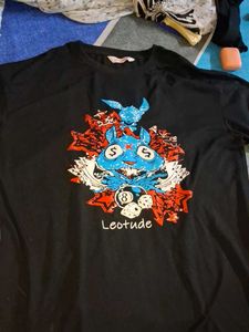 Leotude Graphic Tee