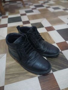 Men&#39;s Black Leather Boots