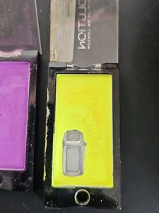 REVOLUTION single eyeshadows