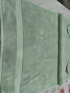 Brooks Brothers Bath Towel