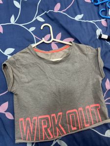 Workout Graphic Crop Top