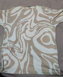 Patterned T-shirt