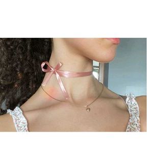 MICRO HEART NECKLACE