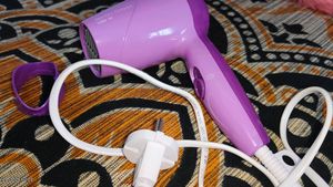 Philips Hair Dryer-HP8I00/46-1000w