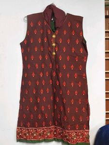 Traditional Kurta Set With Dupatta