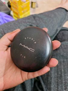 Brand New MAC Studiofix Compact NC 45