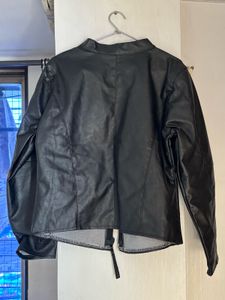 black y2k leather/biker jacket 🕷️🏍️