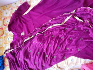 Kurta Dupatta Set.