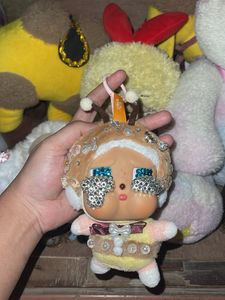 cry baby keychain - Unique Design