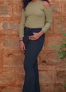 Zudio Off  shoulder green top