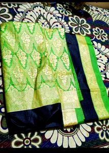 Green & Black Banarasi Silk Sari 🥻