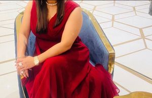 gown
