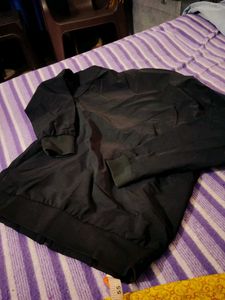 Nike Black Jacket - Lightweight &amp; Stylish