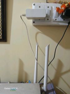 NetLink Wi-Fi Router 4 Stand (Model: HG323DAC)