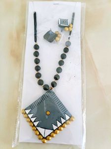 Terracotta Pendant Necklace Set