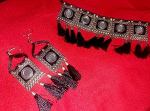 Black Tassel Choker With Earrings For Navratri
