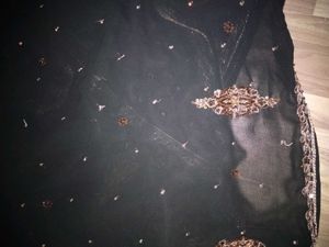 Black Saree With Blouse And Peticoat