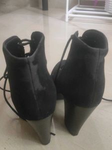 Black Heeled Boots