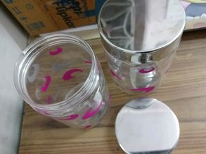 CASSEROLE SET AND 2 JARS CONTAINERS