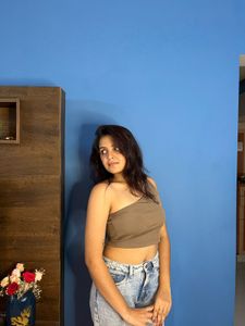 Chic One-Shoulder Olive Crop Top