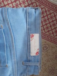 Light Wash Skinny Jeans