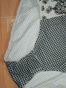 Beautiful Patterned Net Less Panties