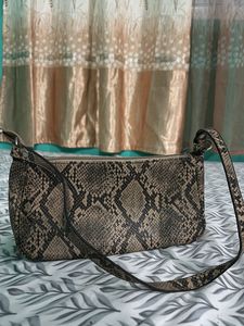 Stylish Snakeskin Handbag