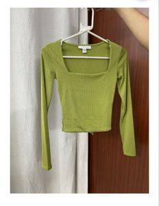 Amisu Square Neck Top 💚… No Swap Or Coins Only Cash As I Do Business