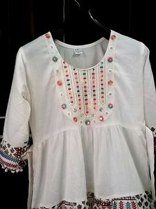Embroidered White Kurti